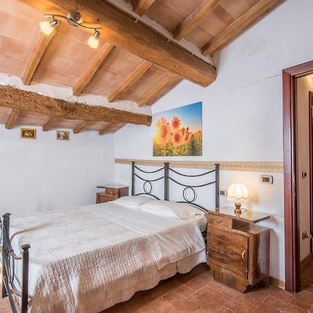 Gorgeous Home In Montalcino With Kitchen מראה חיצוני תמונה