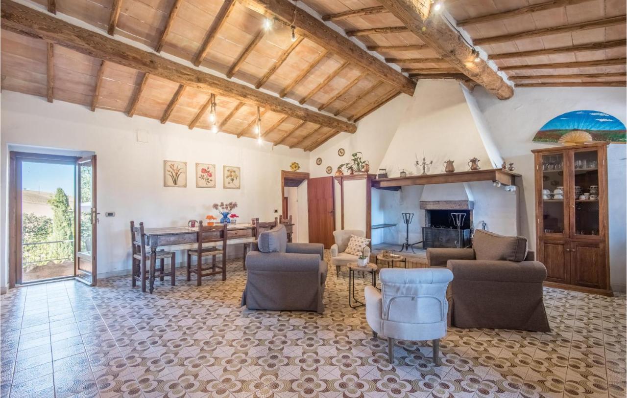 Gorgeous Home In Montalcino With Kitchen מראה חיצוני תמונה