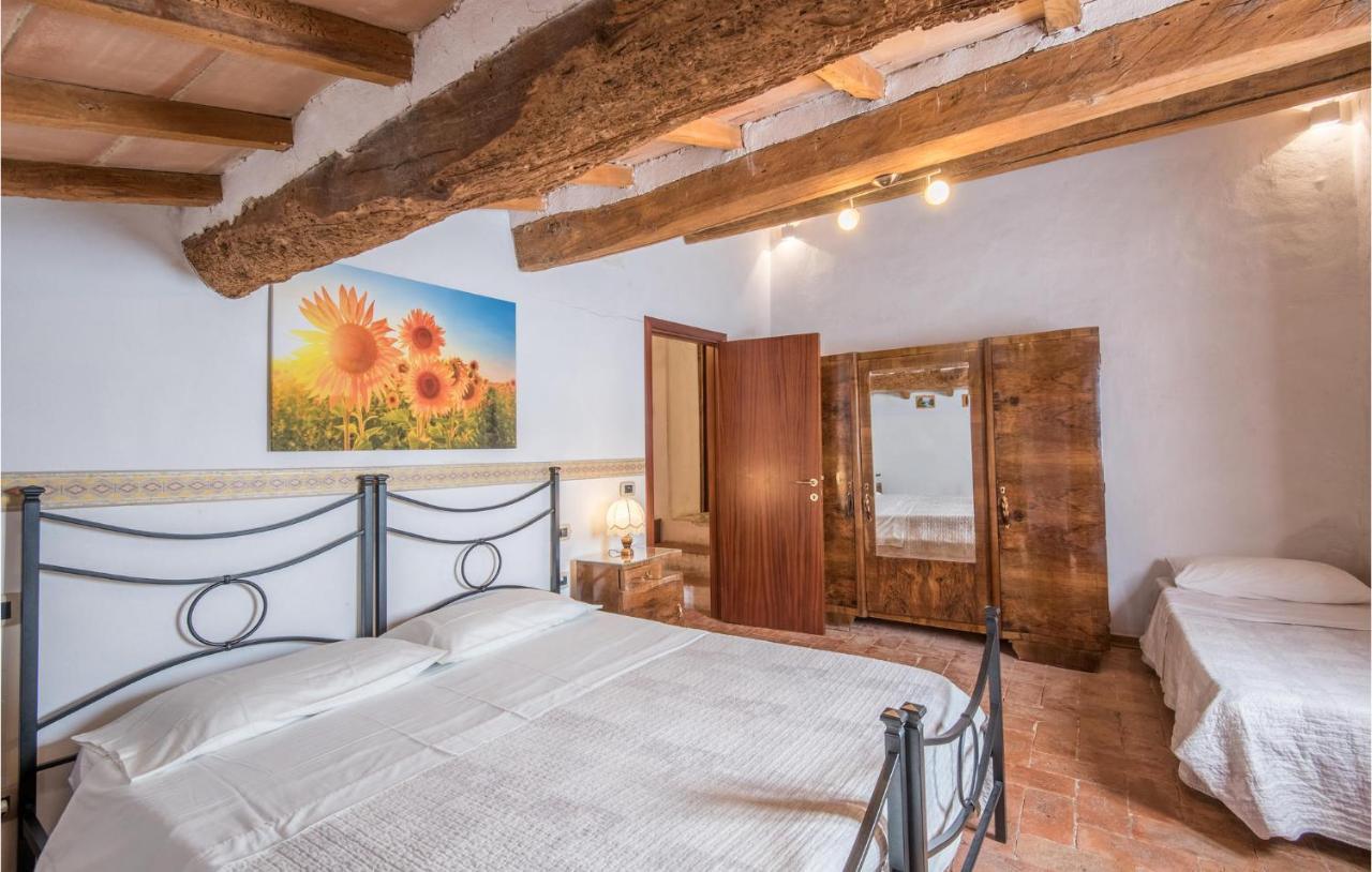 Gorgeous Home In Montalcino With Kitchen מראה חיצוני תמונה