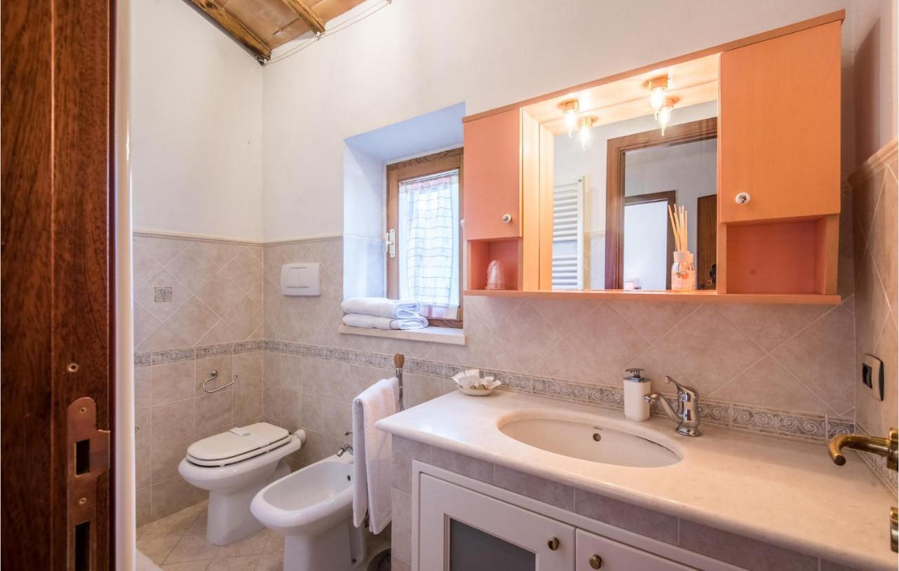 Gorgeous Home In Montalcino With Kitchen מראה חיצוני תמונה